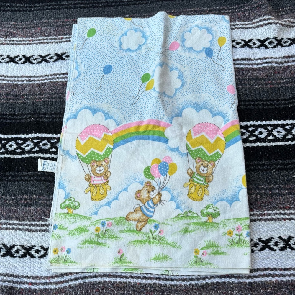 VINTAGE TODDLE TIME TEDDY BEAR BALLOON RECEIVING BLANKET SIZE 30x40 COTTON